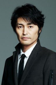 安田显