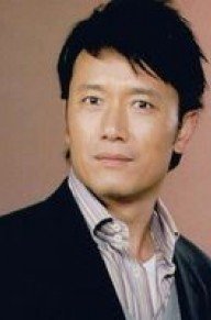 苗侨伟