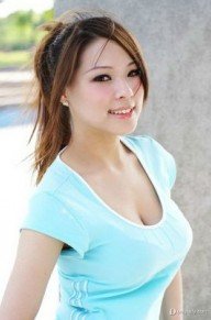 卓毓彤