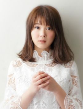小坂井祐莉绘