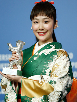 由纪子